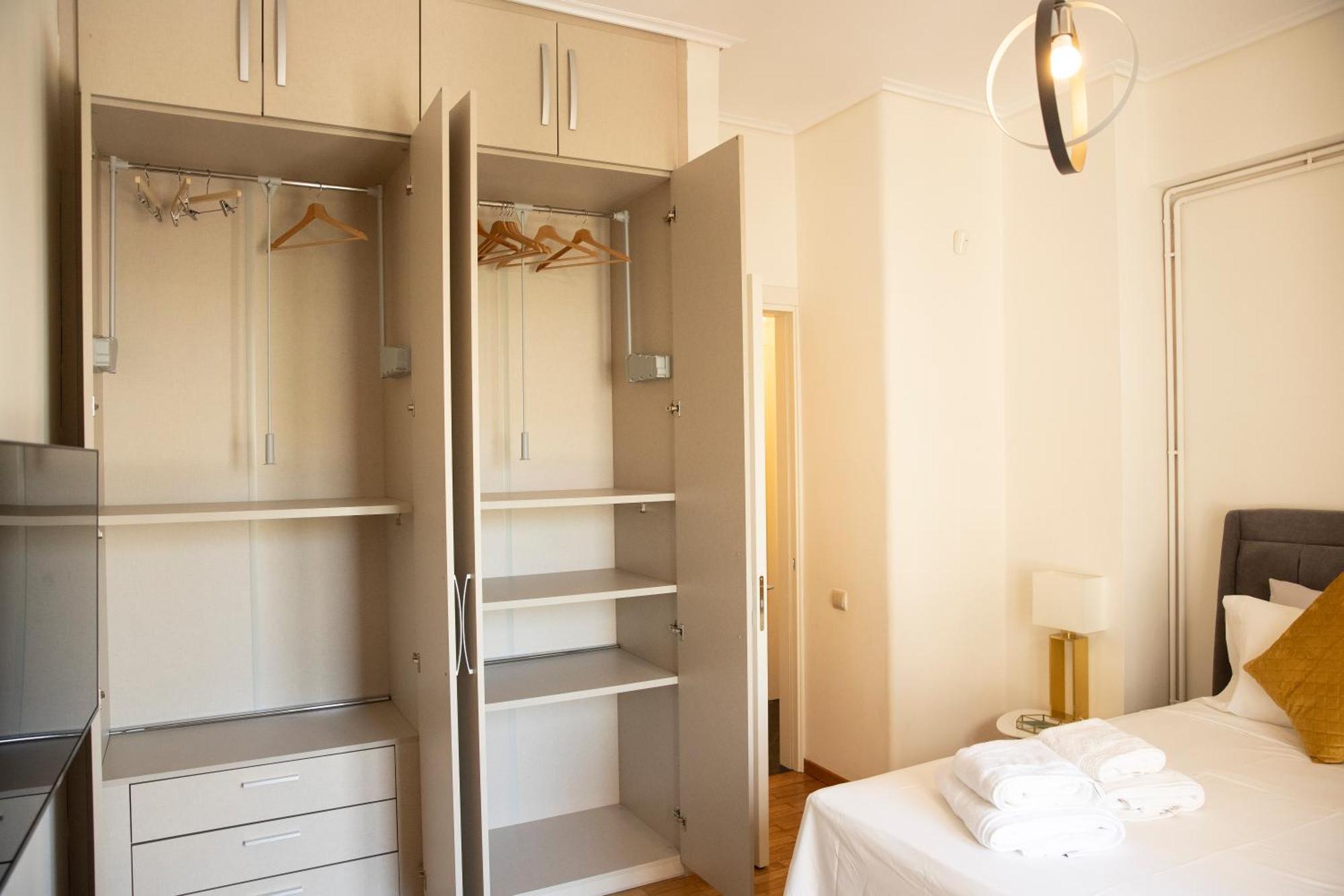 Spacious Glyfada Golf 4Br -Near Beach + Shops Athena Bagian luar foto